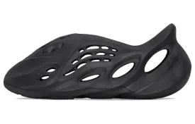 Adidas Originals Yeezy Foam RNR Onyx sneakers, black