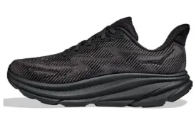 Hoka One One Clifton 9 triple black